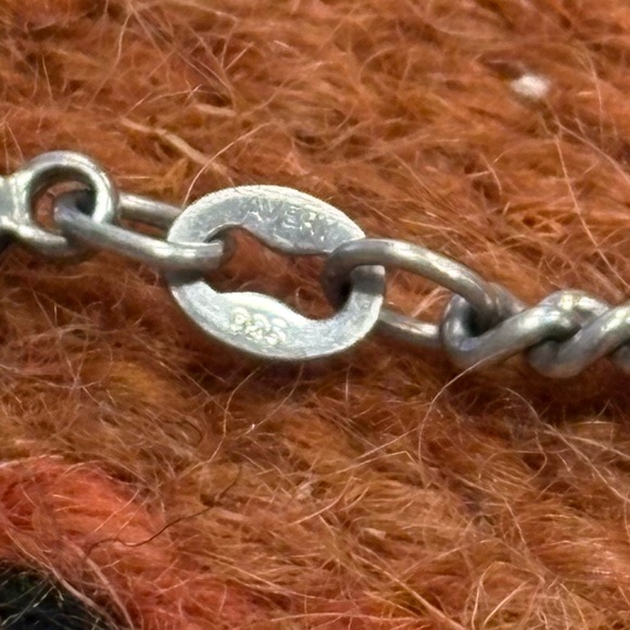 James Avery RETIRED Sterling RIBBON CROSS Necklace - Picture 5 of 7